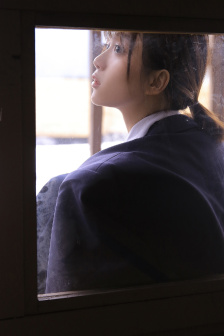 英国航母补给舰起火